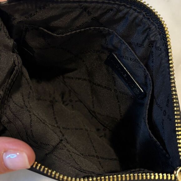 Michael Kors Patent Leather Embossed XL Wristlet Pouch Clutch - Picture 15 of 16